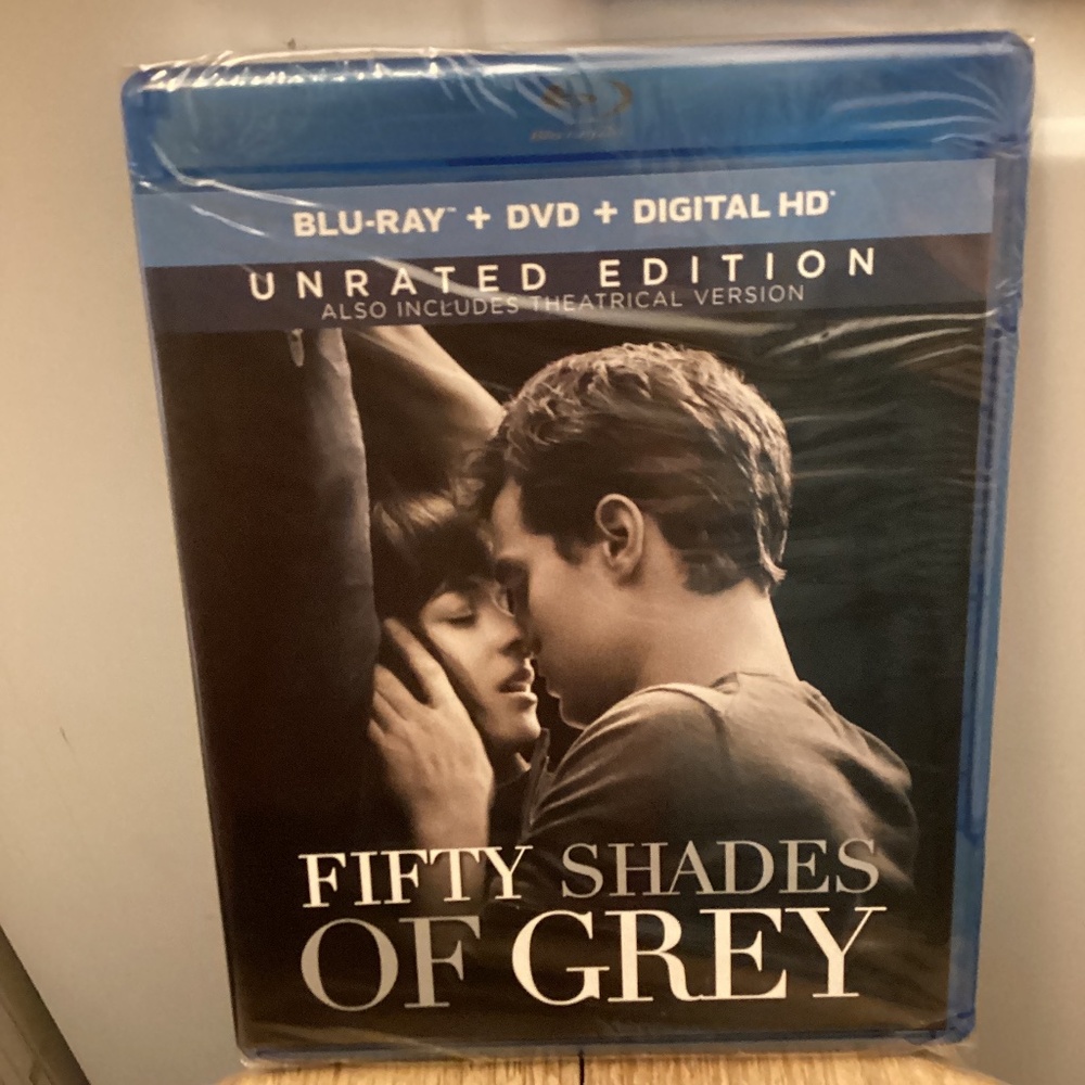 NEW Fifty Shades of Grey UNRATED EDITION Blu-Ray + DVD + Digital HD